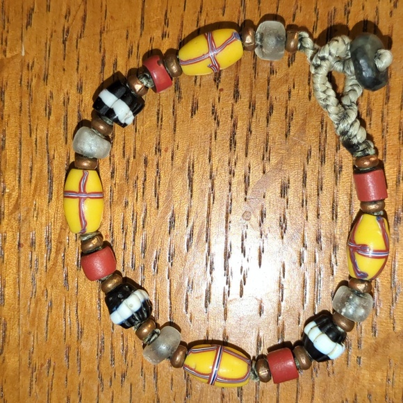 Handmade Beaded Bracelet Earth Tones Beautifully Made - Picture 4 of 6